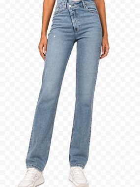 Abercrombie The ’90s Slim Straight Ultra High Rise Jeans – Light Wash Denim